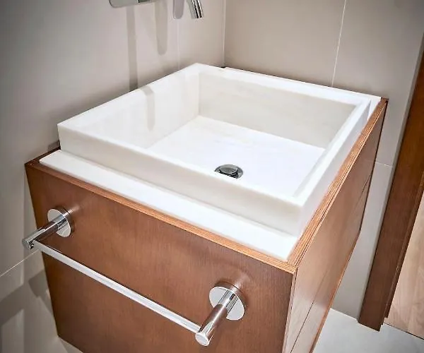 Pericon בית הארחה